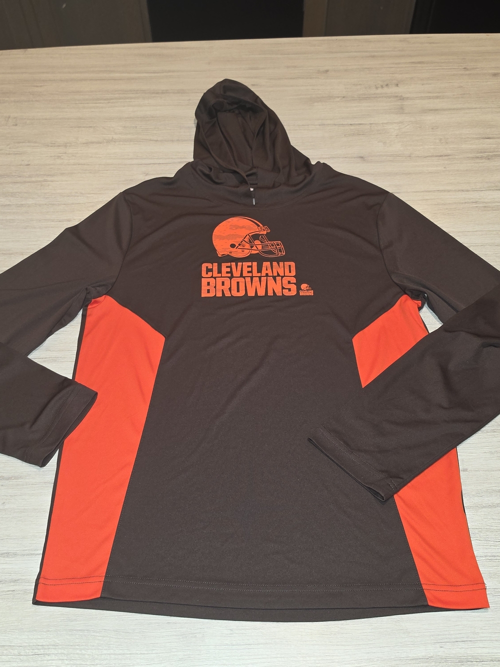 NFL Team Apparel Cleveland Browns Long Sleeve Hooded Shirt Men's Brown Size M
